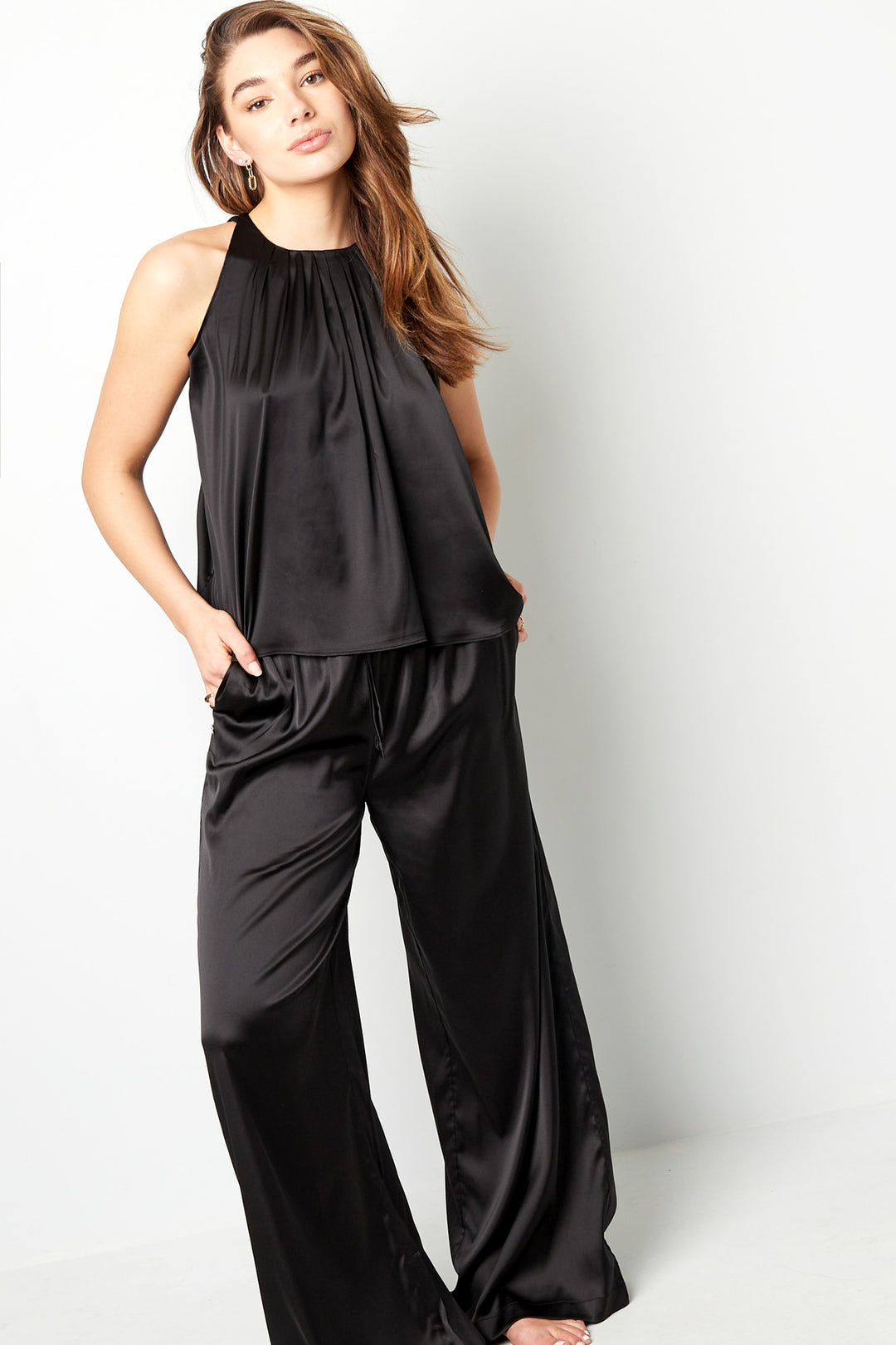 Livi | Zijden haltertop en broek